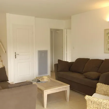 Spacious Eden Club Villa *