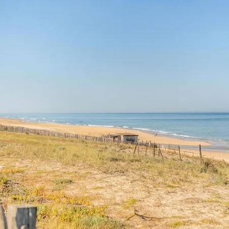 With A Private Pool At 2 2 Km From Sea Vila Lacanau
